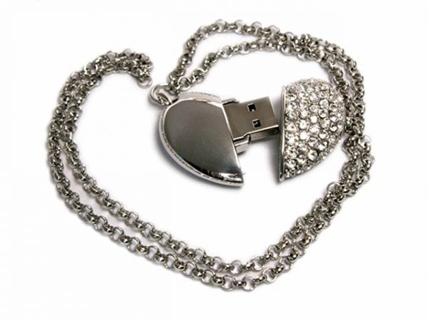 USB 2.0- флешка на 8 Гб «Сердце» с кристаллами